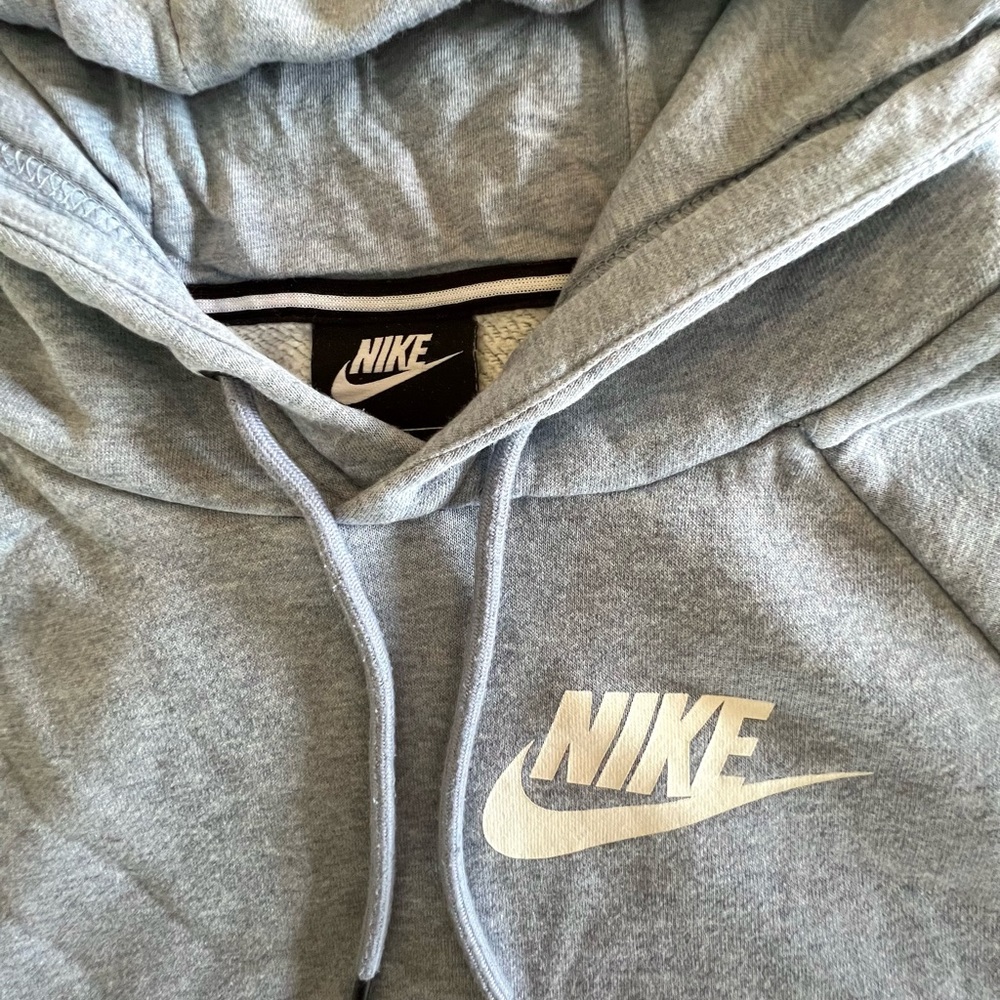 Nike Hooded sweatshirt, blue, excellent condition, looks brand new, size Large.